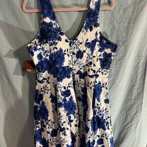 iXiA White with Blue Flowers Short Dress Style #3883 1X